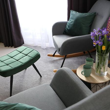 Flora Studio Apartments โคเรนนิซา ภายนอก รูปภาพ